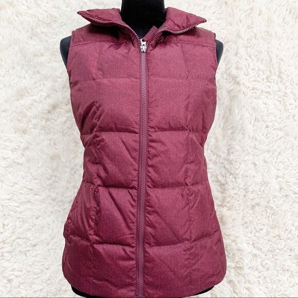 LAND’S END Cranberry Red Herringbone Down Vest NEW - Picture 3 of 9